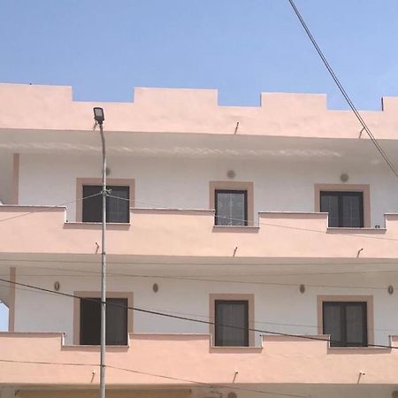 Casa Intera La Paghi Come Una Camera The Home With The Price Of A Room دراس المظهر الخارجي الصورة