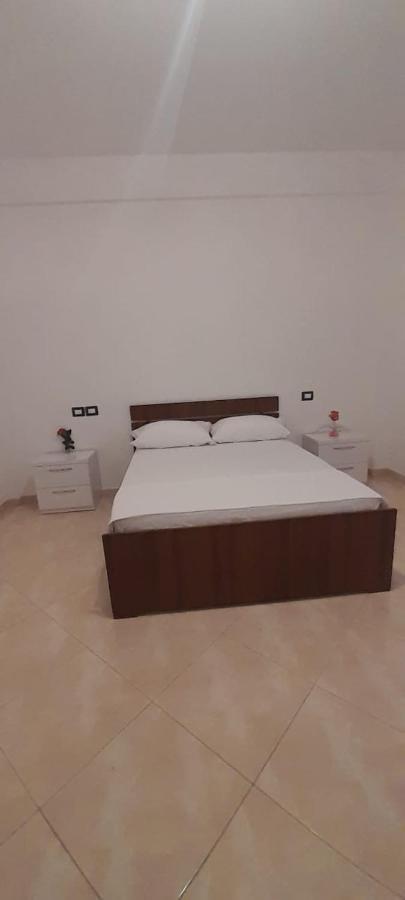 Casa Intera La Paghi Come Una Camera The Home With The Price Of A Room دراس المظهر الخارجي الصورة