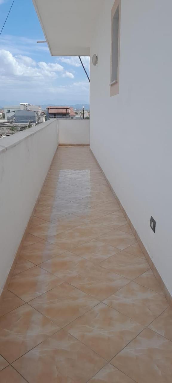 Casa Intera La Paghi Come Una Camera The Home With The Price Of A Room دراس المظهر الخارجي الصورة