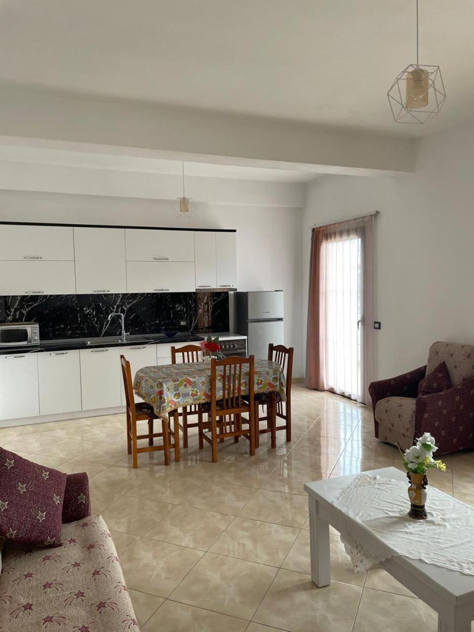 Casa Intera La Paghi Come Una Camera The Home With The Price Of A Room دراس المظهر الخارجي الصورة
